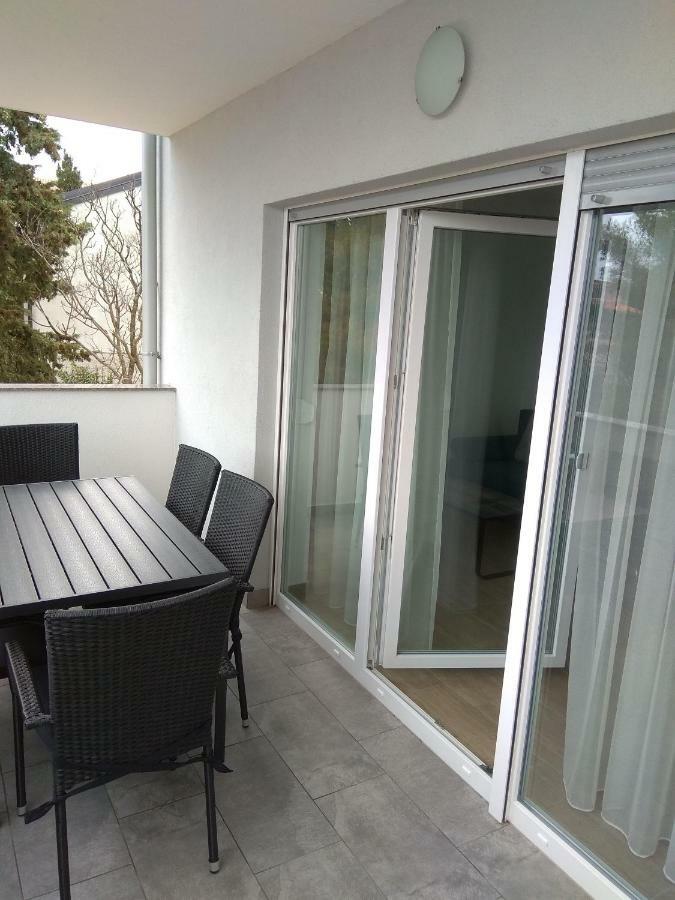 Apartment Domagoj, Novalja Zewnętrze zdjęcie