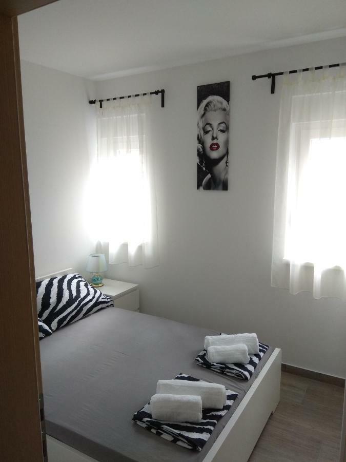 Apartment Domagoj, Novalja Zewnętrze zdjęcie